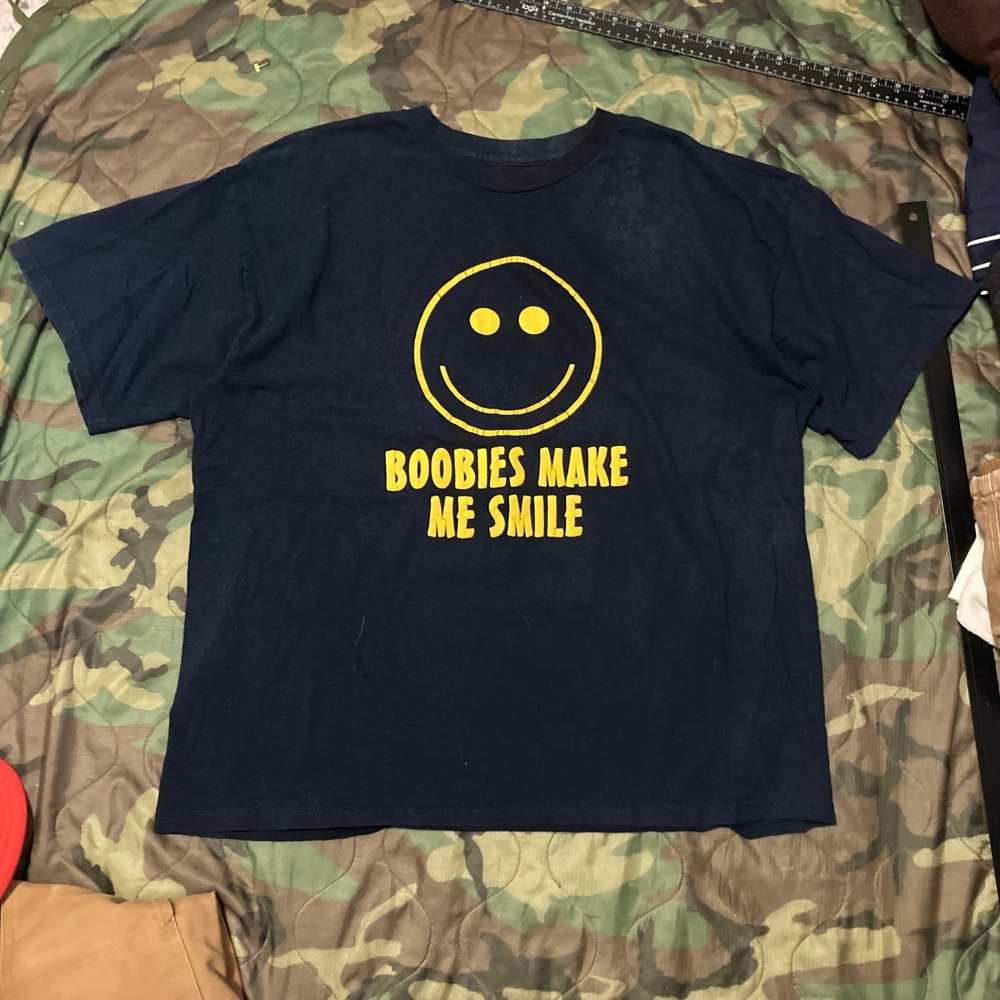 Boobies make me smile graphic‎ tee Spencers humor mens 2Xl/24